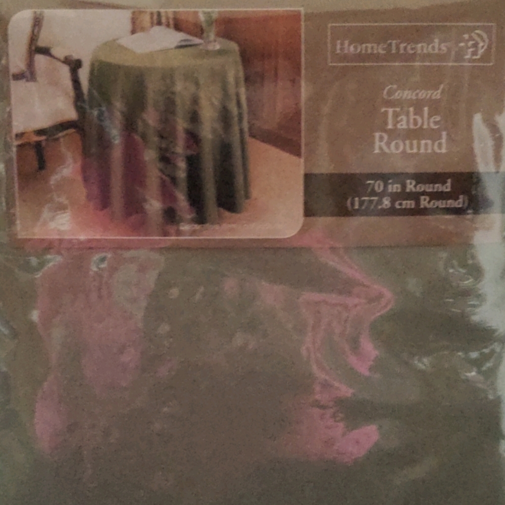 5 x $35💕 Tablecloth